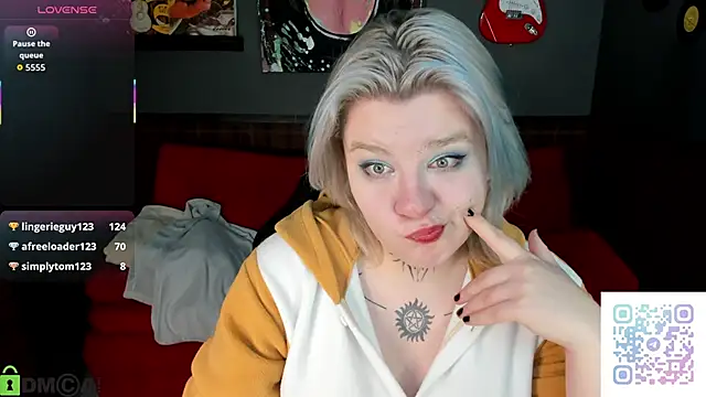 Mystiica Live XXX-Chat