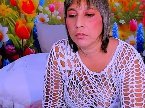 indianroxy's Live XXX Chat