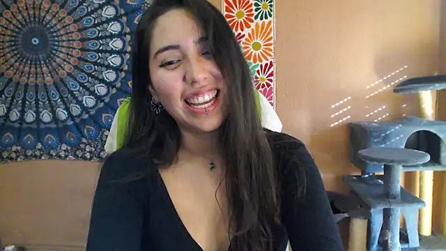 IntimateTales: απευθείας συνομιλία ΧΧΧ