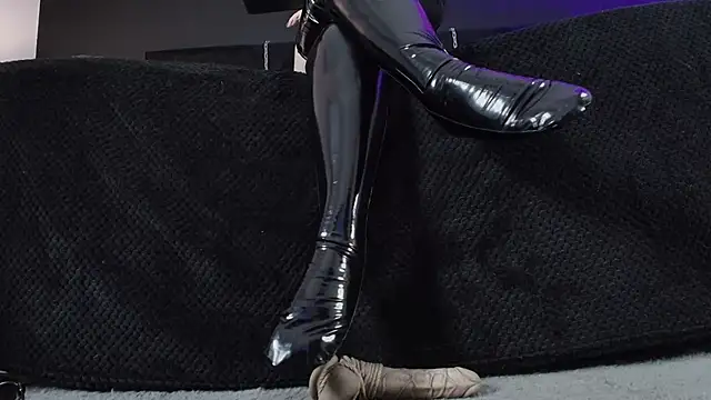 _Jade_16 Live XXX-Chat