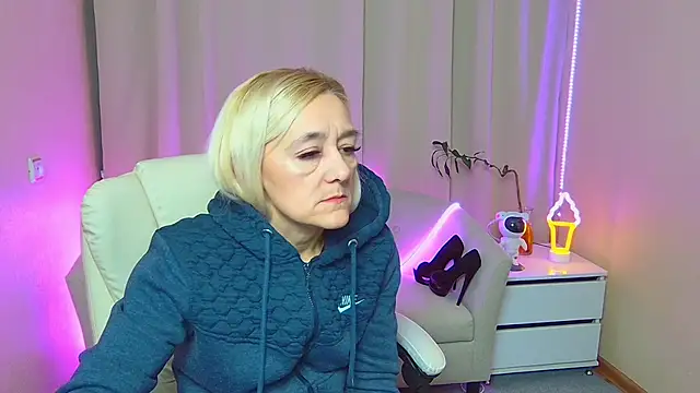 Živý XXX chat KarmenHH