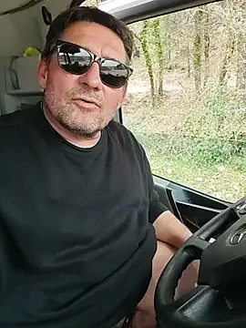 phil_truck_exhib Chat XXX live