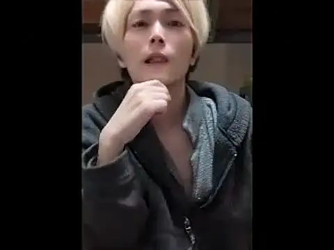 Pokazy przed kamerką – mgnhiroyuki