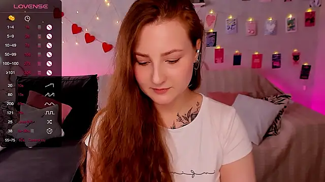 XXX chat uživo modela velvet_cherry_