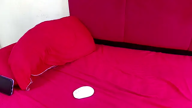 HugeTitisxx's Live XXX Chat