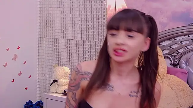 XXX chat uživo modela KayaBabby