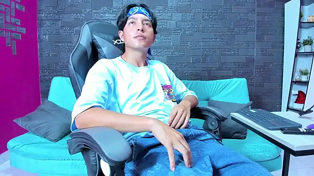 hansel_yesid28: διαδικτυακό σόου στην κάμερα