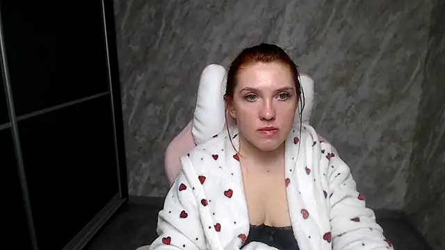 Reginasmilee's Live XXX Chat