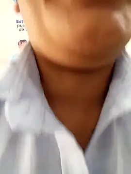 MAYE__13のライブXXXチャット