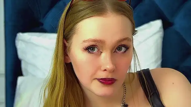 AgataFoxley's Live XXX Chat