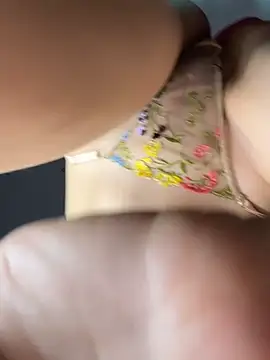 LaraVoosh 在線直播表演