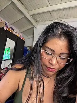 vanessarose_24's Live XXX Chat