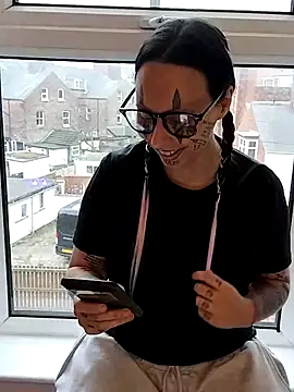 ThatAltGirl's Live XXX Chat