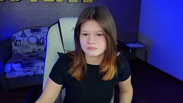 Lunatrend 即時 XXX 聊天