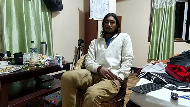 Gre3k_god Adlı Modelin Canlı XXX Sohbeti