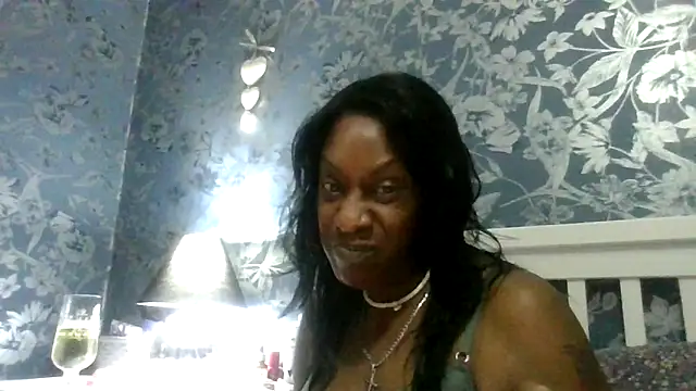 Ebony-SultryX Chat XXX in diretta