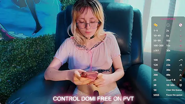 Cloe_five Chat XXX in diretta