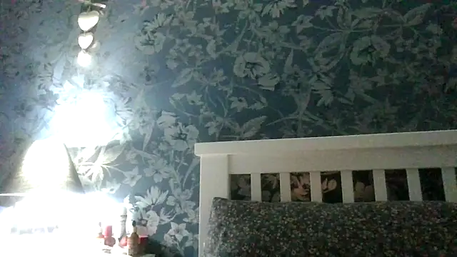 Ebony-SultryX – Naživo XXX chat