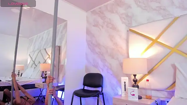 Czat XXX na żywo – LorenBeiker-