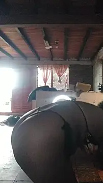 ChanneldelaCroix's Live XXX Chat