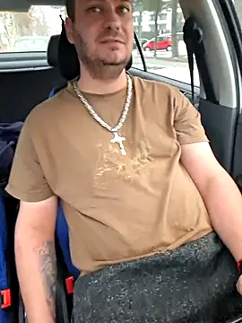 nemes2 élő XXX-chatje