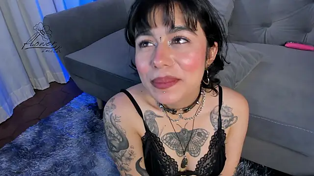 flower_smith_'s Live XXX Chat