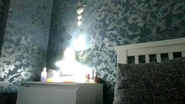 Ebony-SultryX 即時 XXX 聊天