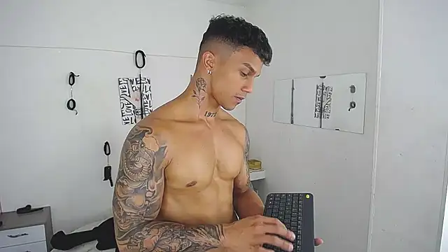 Leonard_Price webkamerás műsora