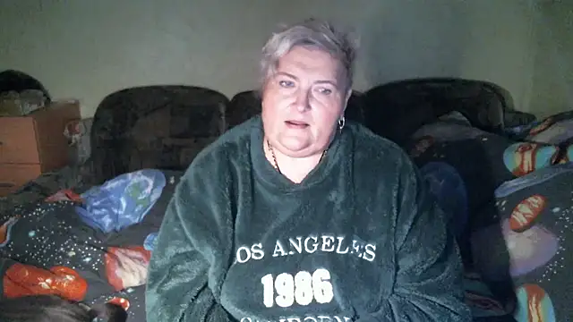 Lana555: онлайн-секс-чат