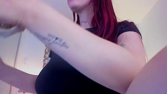 دردشة EmmaaCastro الجنسية المباشرة