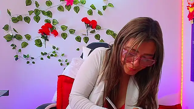 Carol_Miss2 élő XXX-chatje