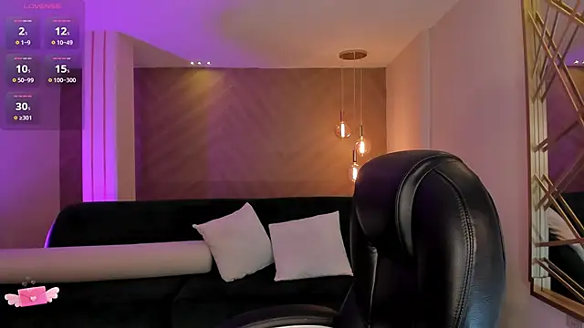 Chat XXX en directo de ArianaDumont