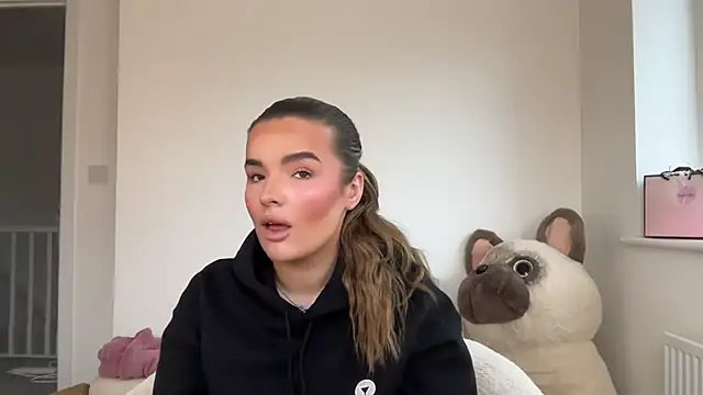 maisiesmithx 现场XXX聊天