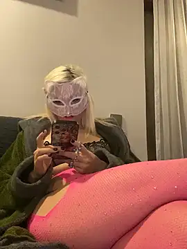 irinaaaa___cremaaa Live XXX-chat