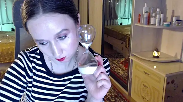 ClassyInna Webcam show