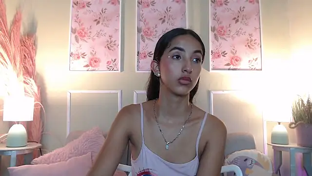 Chat +18 de MilkyLally ao vivo