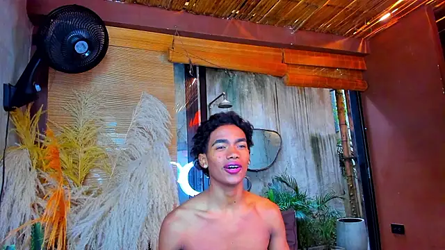 AlanCutee's Live XXX Chat