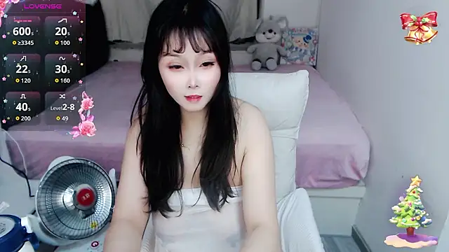 Luer_Luer's Live XXX Chat