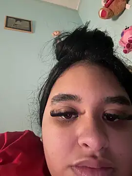 yenifer21 Live XXX Chat