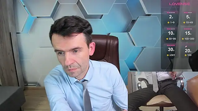 دردشة SteveTiger الجنسية المباشرة