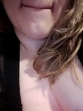 SWEETLUNA077's Live XXX Chat