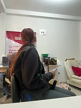 Emily-7_ – Live XXX-chat