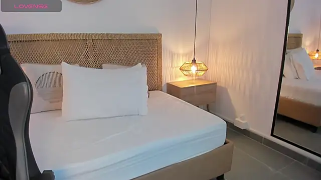 desireee_のライブXXXチャット