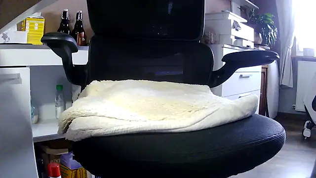 XXX chat uživo modela suedel65