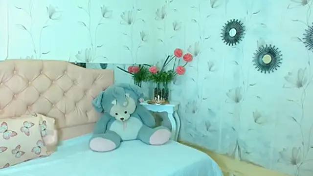 zara_cute's Live XXX Chat