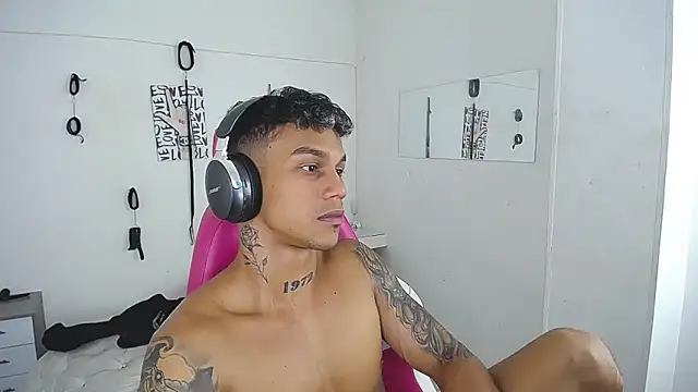 Webkamerová show Leonard_Price