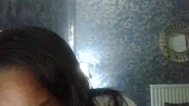 Ebony-SultryX 即時 XXX 聊天