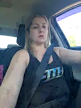 NikkiBlisss 即時 XXX 聊天