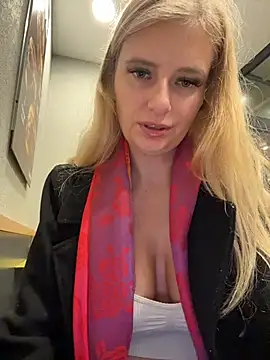 BetsyのライブXXXチャット