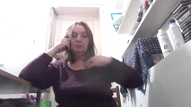 AnnaLive570's Live XXX Chat